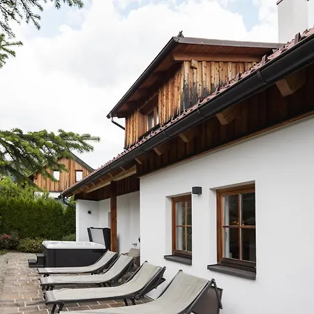 Alpen Chalet Forest *